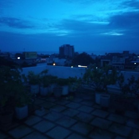 Appartement Ocean Pebbles à Dehiwala-Mont Lavinia Extérieur photo