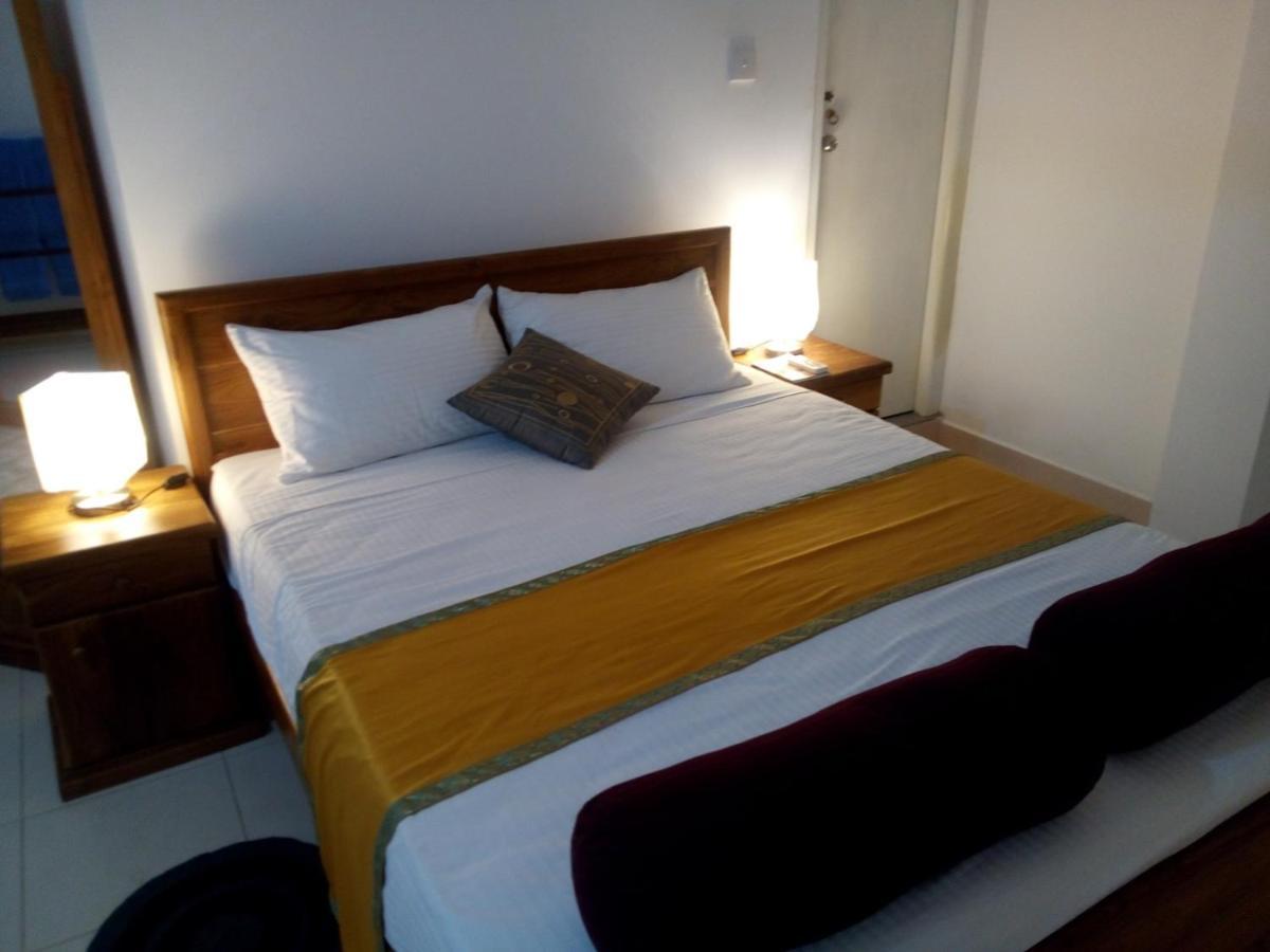 Appartement Ocean Pebbles à Dehiwala-Mont Lavinia Extérieur photo