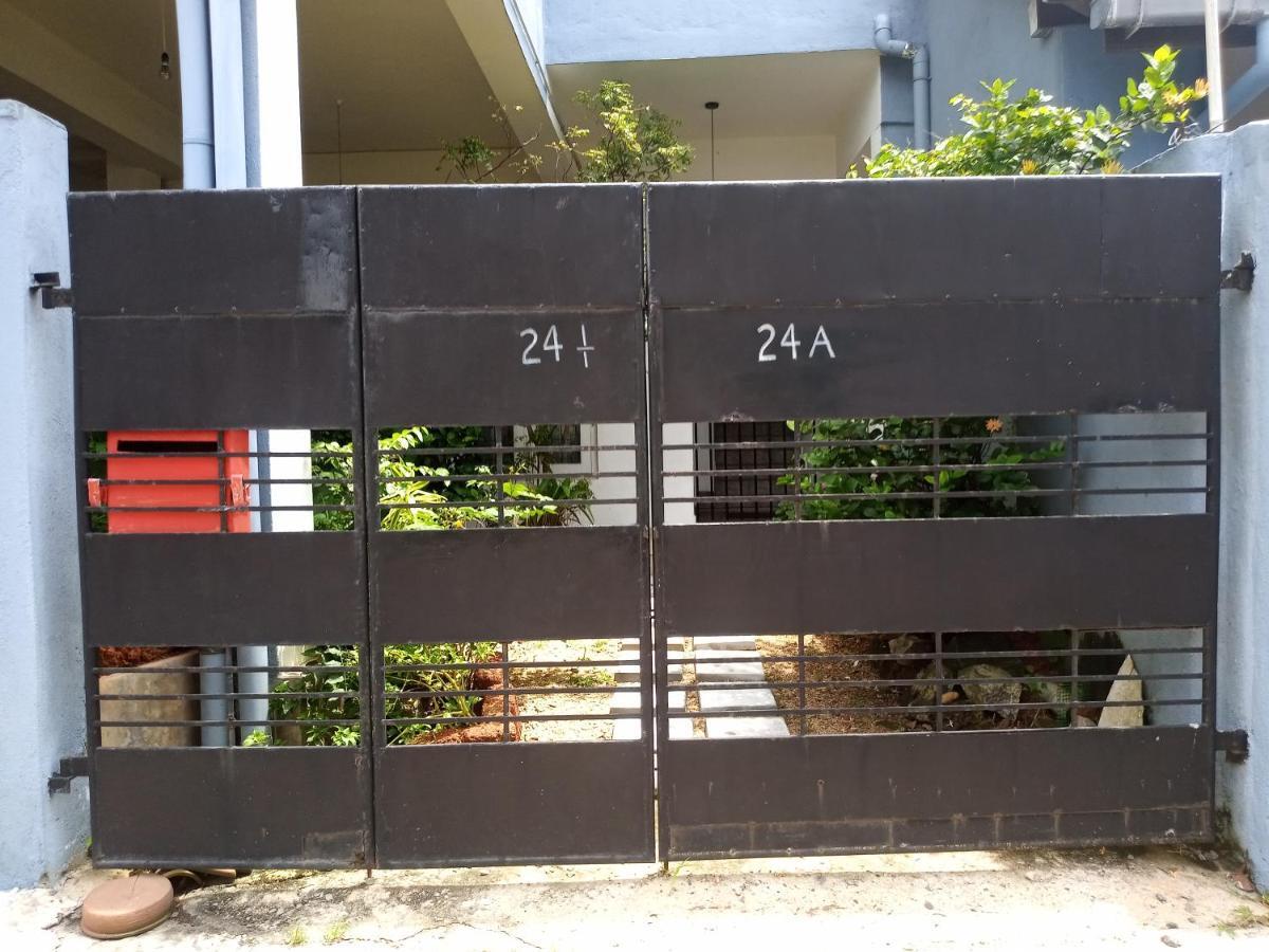 Appartement Ocean Pebbles à Dehiwala-Mont Lavinia Extérieur photo